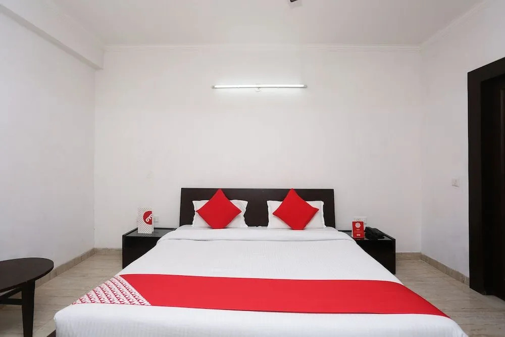 OYO 19309 Hotel Rajshree