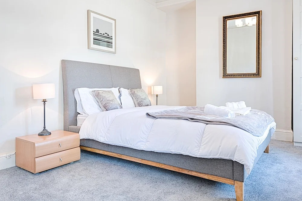 Swansea Town House - 5 min to City Ctre