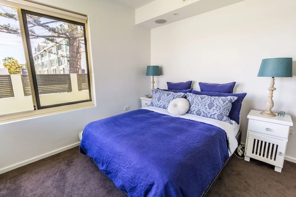 Serene Marinafront 3BR Retreat