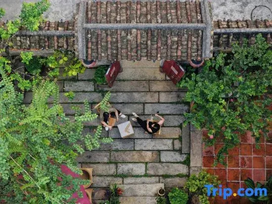 Sudi Courtyard