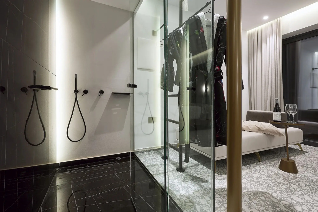 Dyo Suites