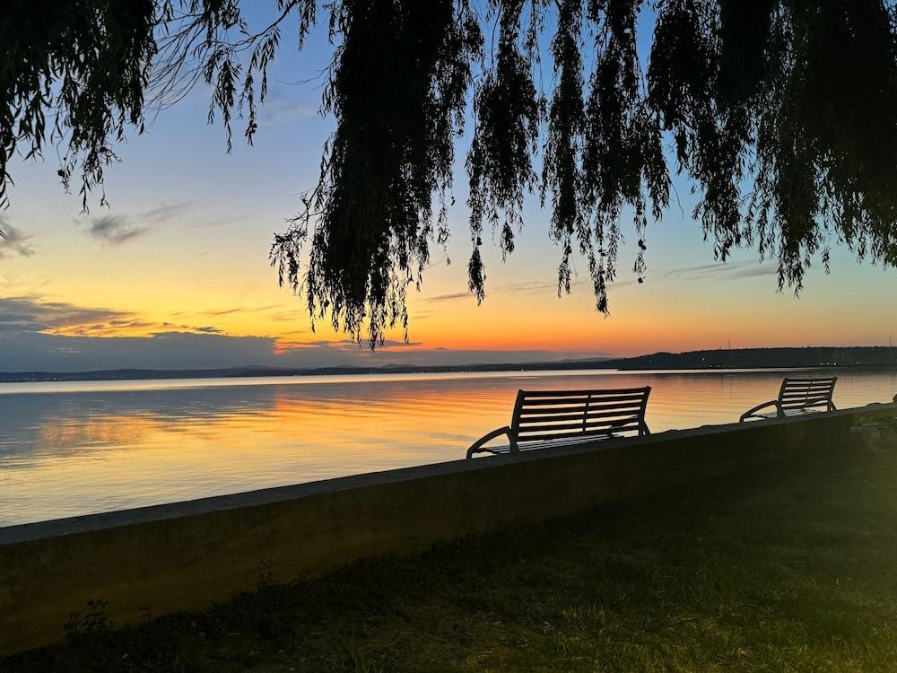Világos Hotel Balatonvilágos