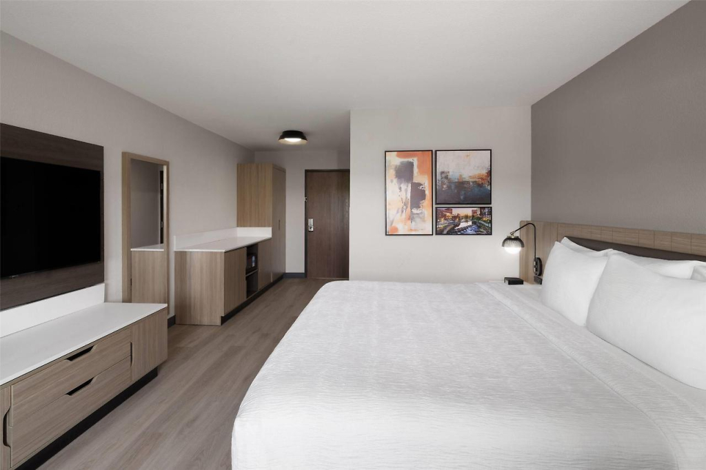 La Quinta Inn & Suites by Wyndham Greenville Woodruff Rd.