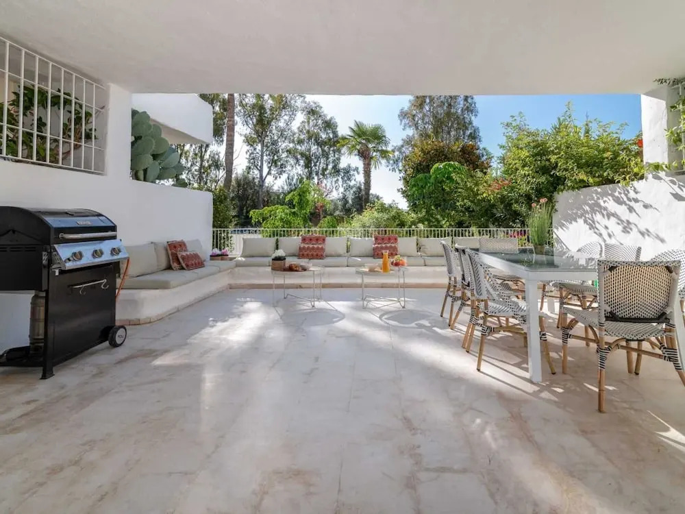 Rio Real Sunshine Retreat