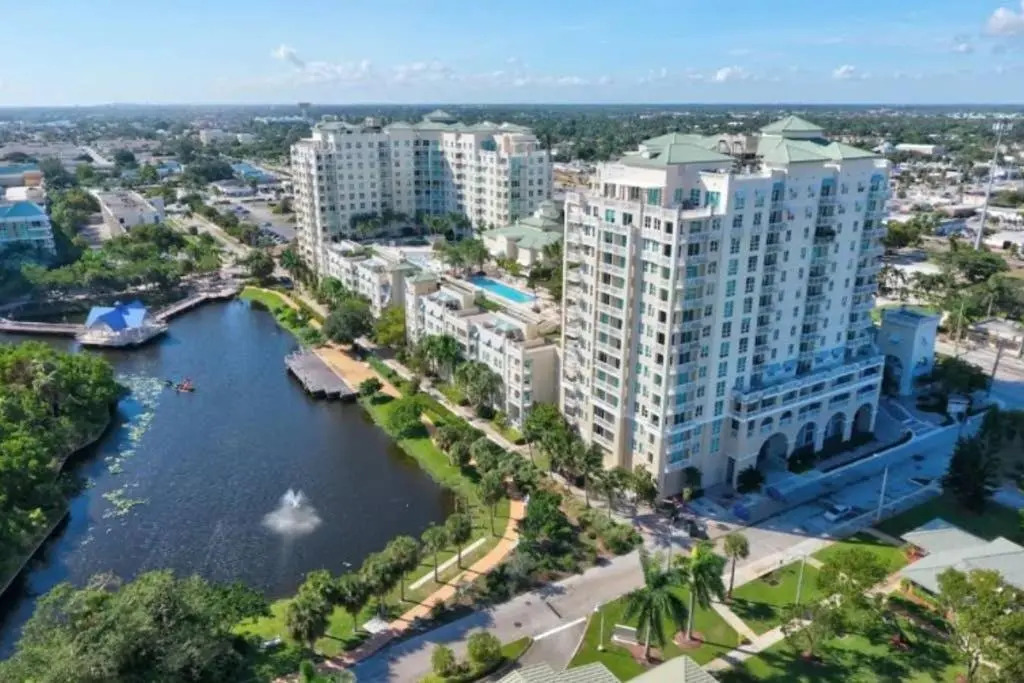 New Apartment in Casa Costa Luxury Condo Beach Pass Included