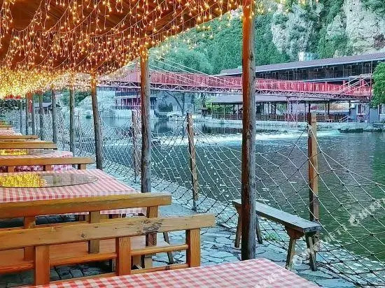 Shuiwan Buluo Resort