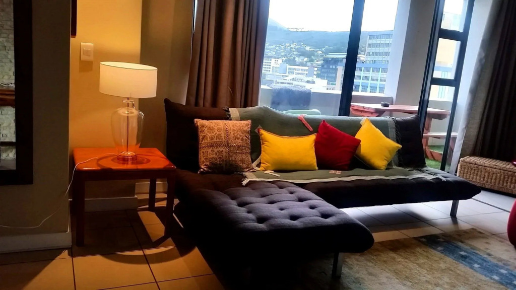Cape Town Apartment with balcony