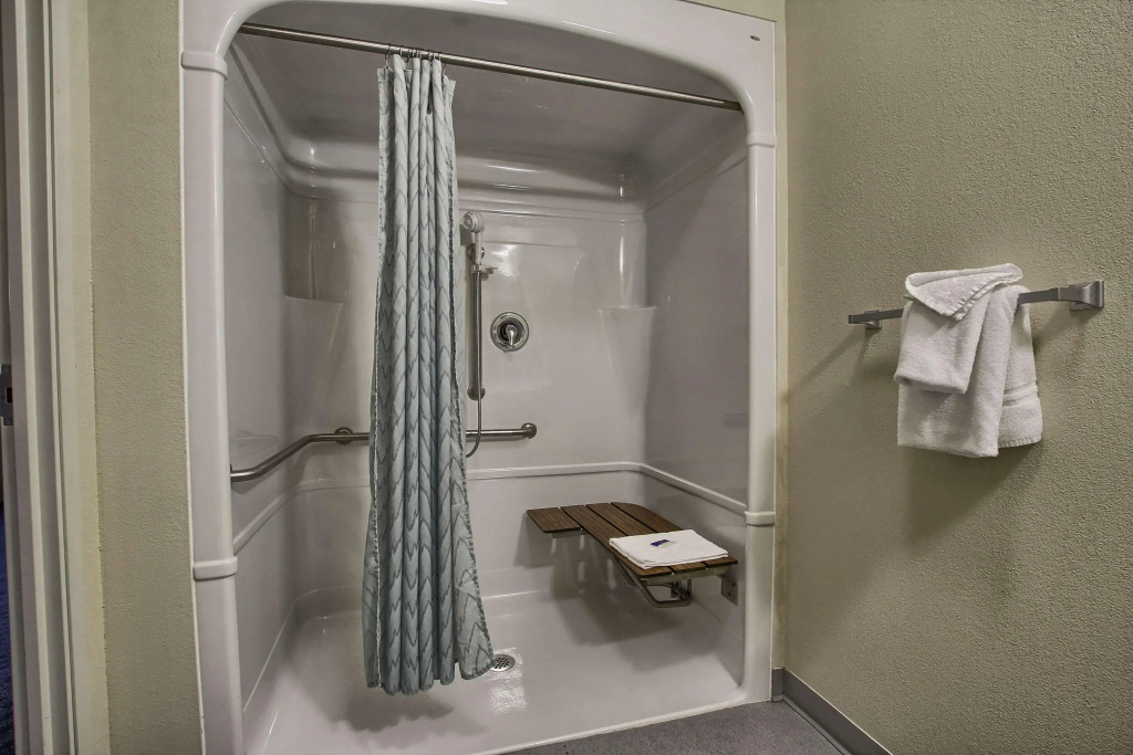 Motel 6-London, ON - Ontario