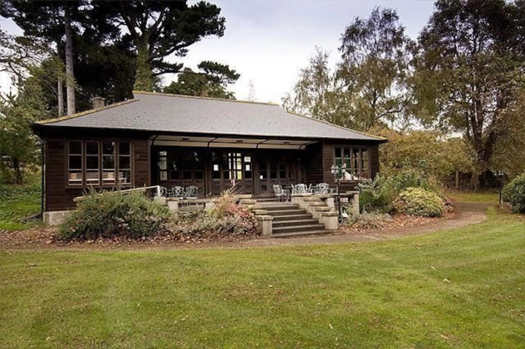 Cliffden Hotel