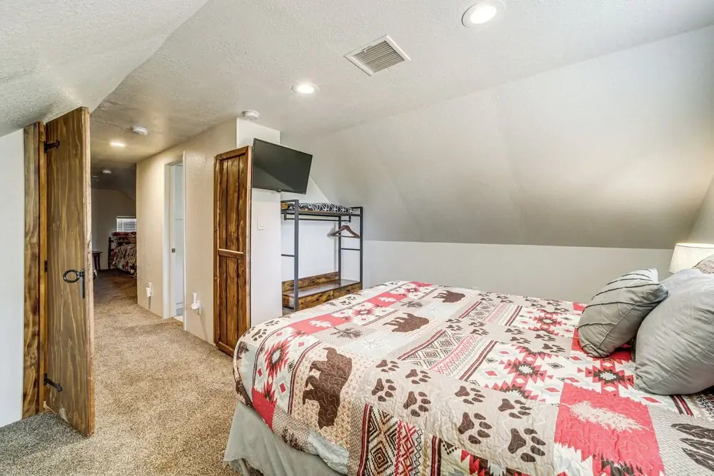 Hot Tub, Game Room: Dog-friendly Pine Cabin!