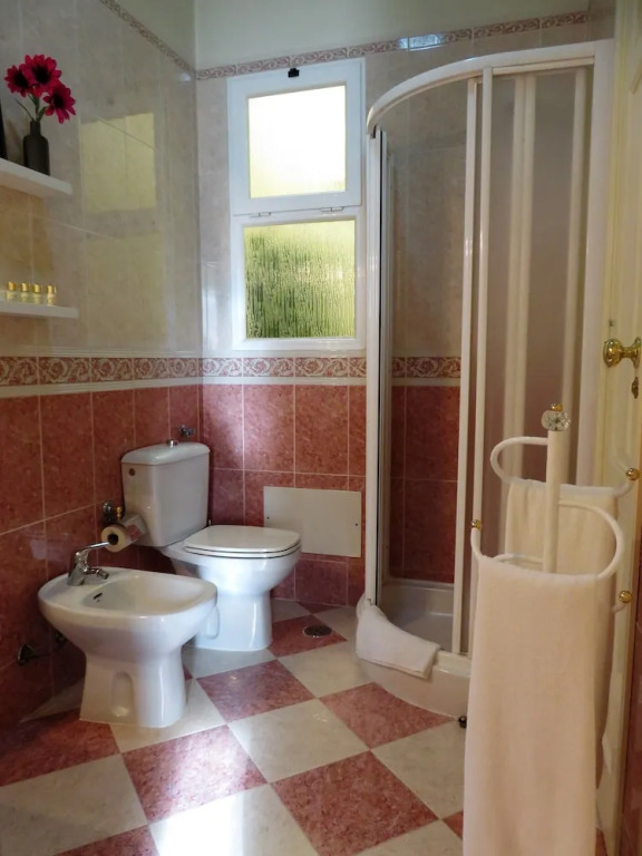 Allons-y Guesthouse