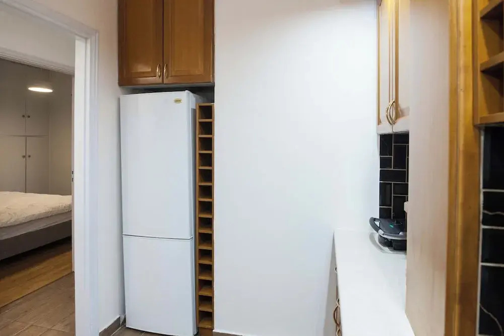 Stylish Renovated 2 Bd Apt in Exarcheia
