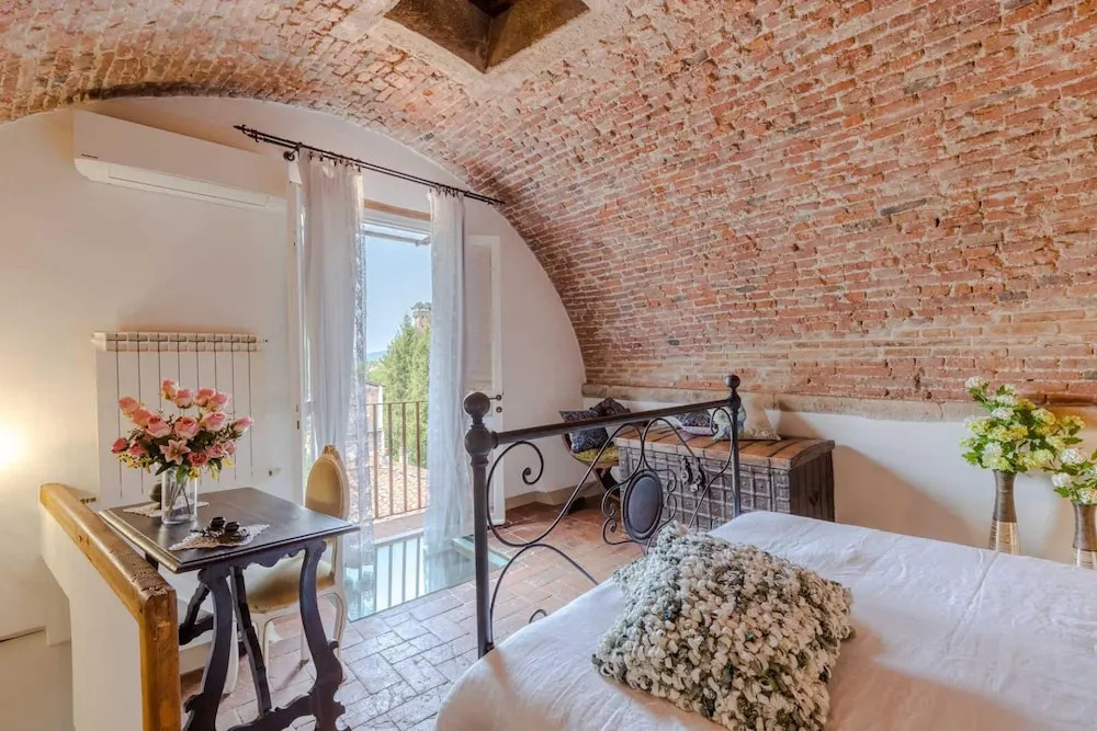 Casa La Guardia a 3 Bedrooms Panoramic Apartment