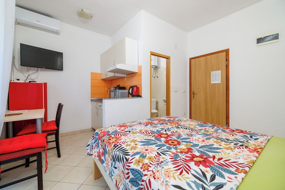 Apartments Domagoj