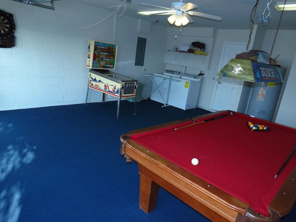 Deluxe Homes with Private Pool by SVV