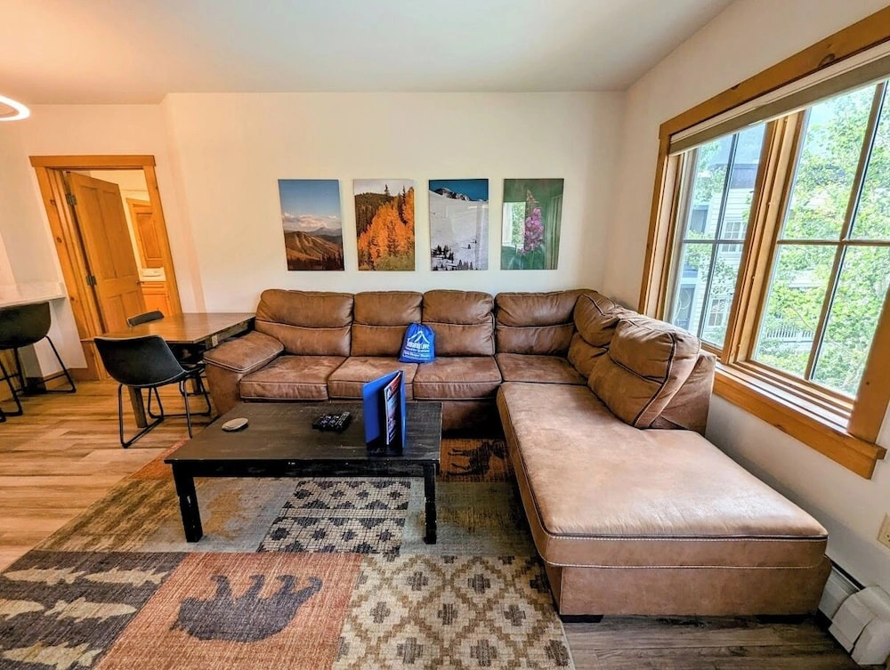 Expedition Station 8607 by SummitCove Vacation Lodging
