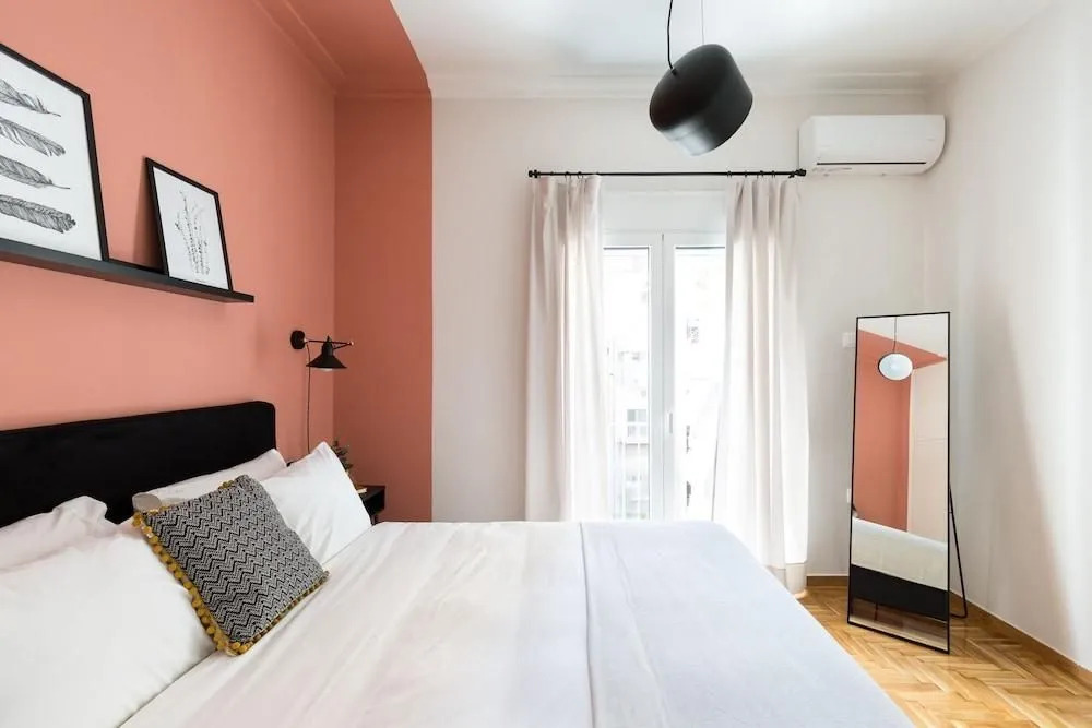 UPSTREET Urban Chic 1BD Apartment- Hilton area
