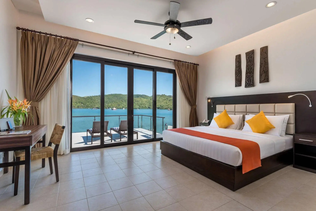 Busuanga Bay Lodge