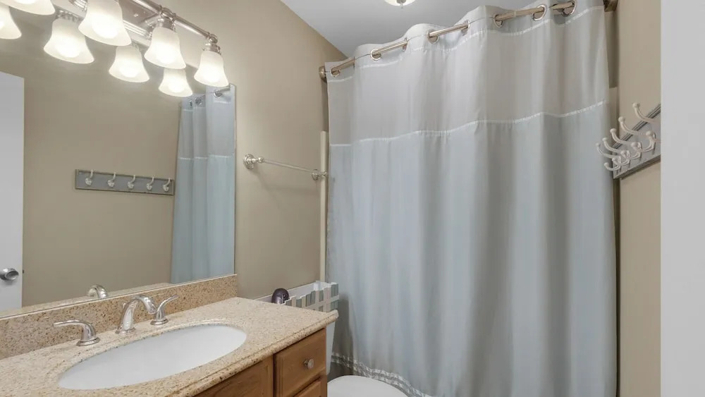 Beachwood Villas 10C - 2 Complex Pools, Tennis, Modern Coastal Charm