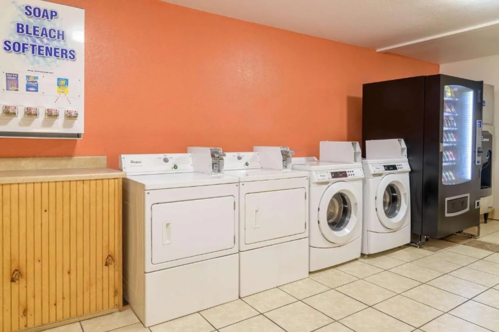 Motel 6-Sedalia, MO