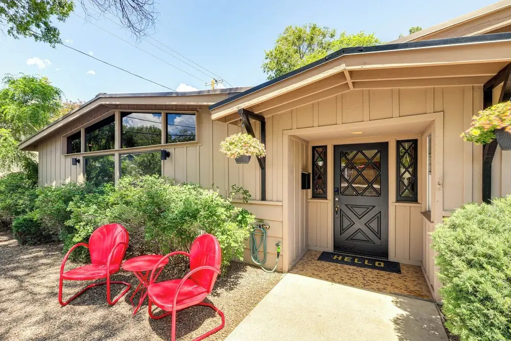 Welcoming Flagstaff Condo < 1 Mi to Downtown!