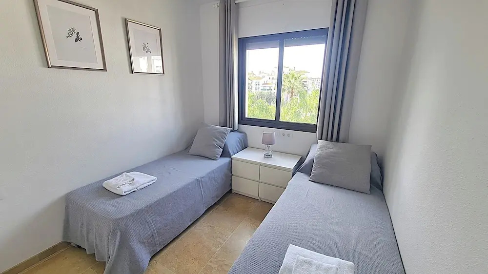 Lovely 2-bed Apartment in Marina de la Duquesa