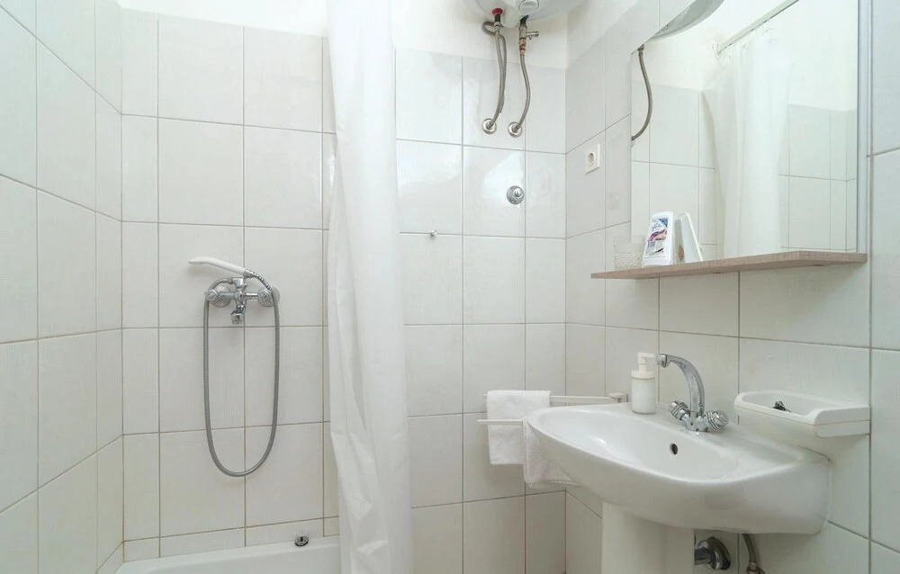 Awesome Home in Omis With Wifi and 6 Bedrooms