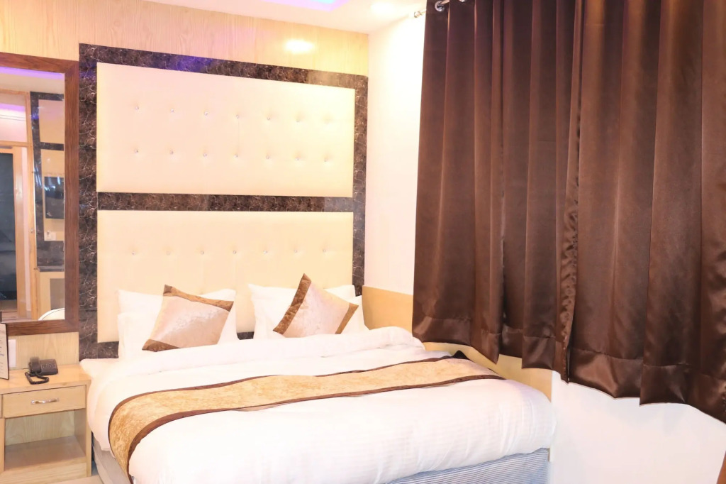 Hotel Karlo Kastle - Paharganj - New Delhi