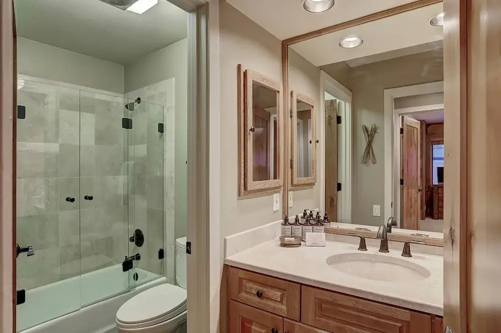 Ridgepoint Townhome - Space & Comfort For The Whole Family 3 Bedrooms