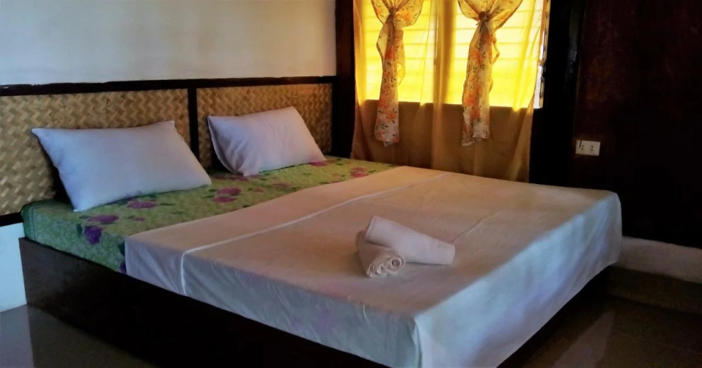 Bayog Beach Campsite