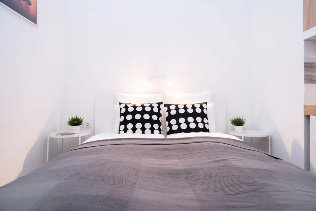 New Comfy Studio at Convenient Location