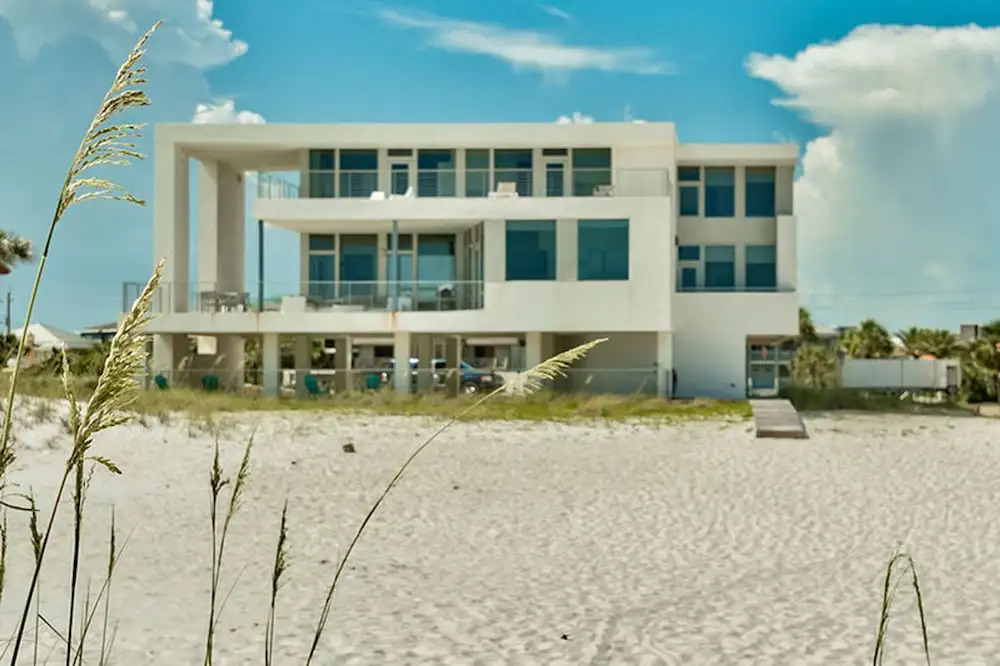 The White House of Holiday Isle by RedAwning