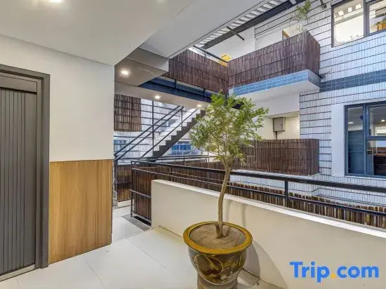 Muguang Xinze Homestay (Xi'an Huimin Street Sajinqiao Subway Station)