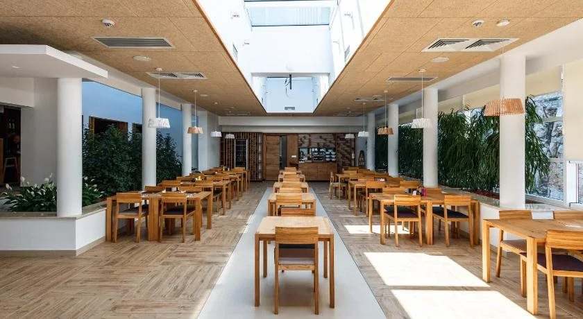Hotel Nar