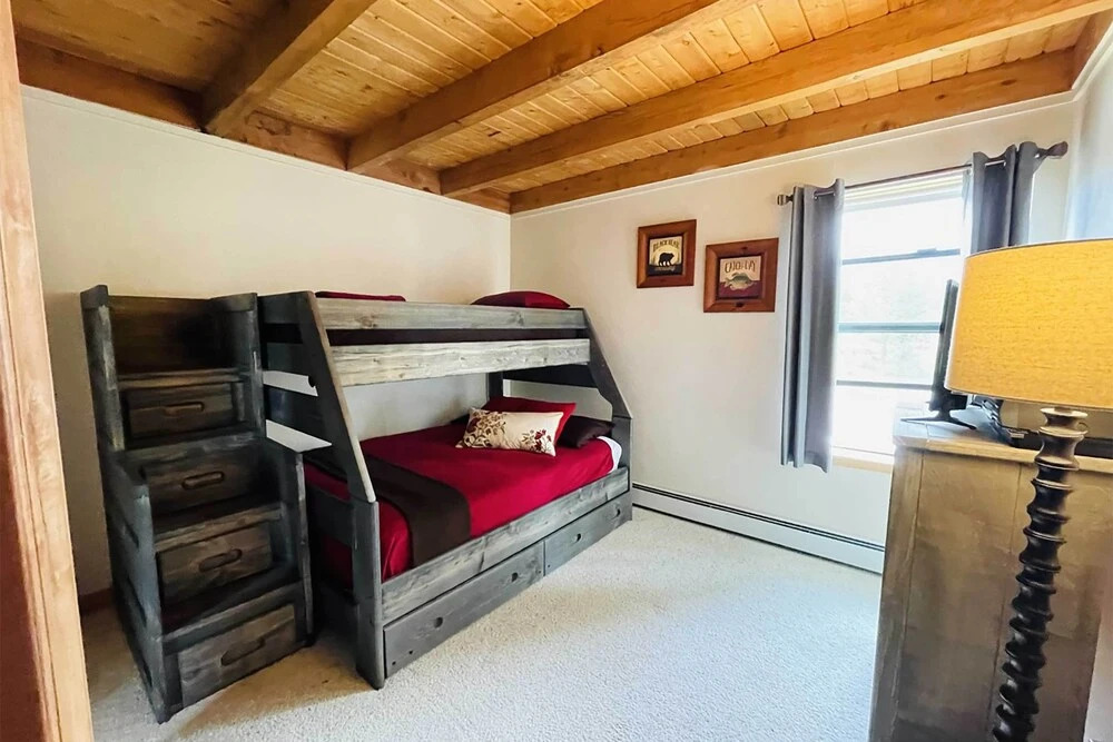 Ski & Hike: Mtn-view Condo in Silverthorne!