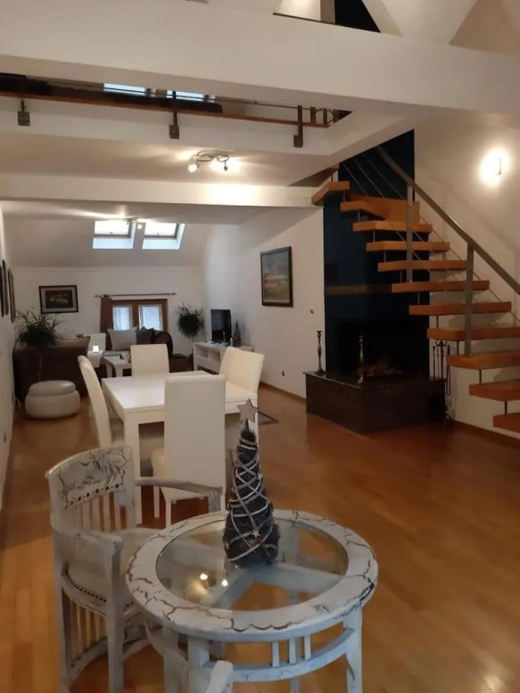 Queens Apartments