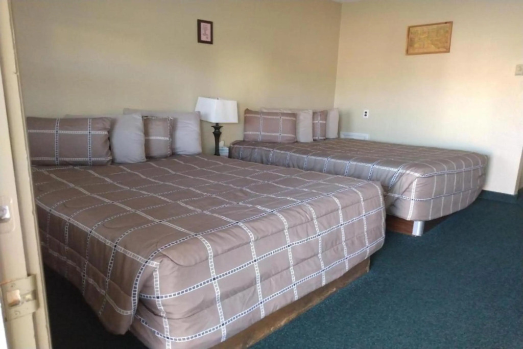 Love Hotels Murdo by OYO on Interstate 90