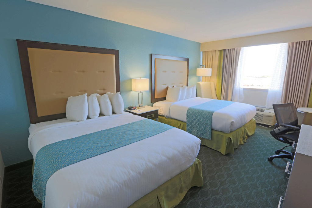 Wyndham Garden Kenosha Harborside