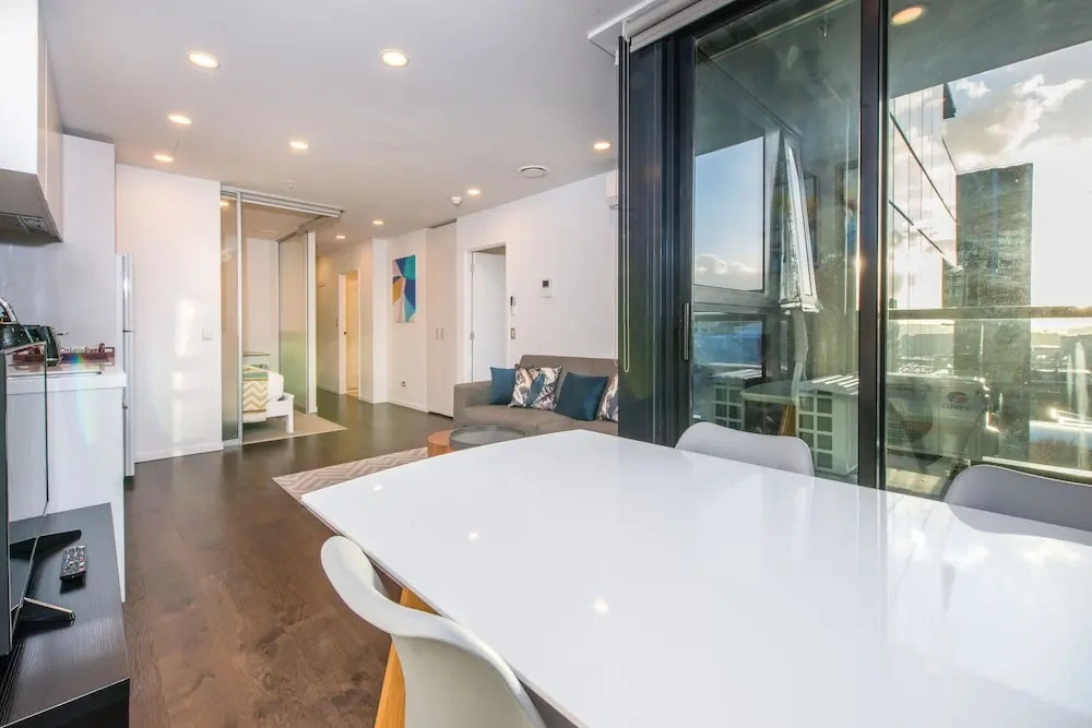 Ehome - Seaview 2Bed & 2Bath-Unbeatable Central Location