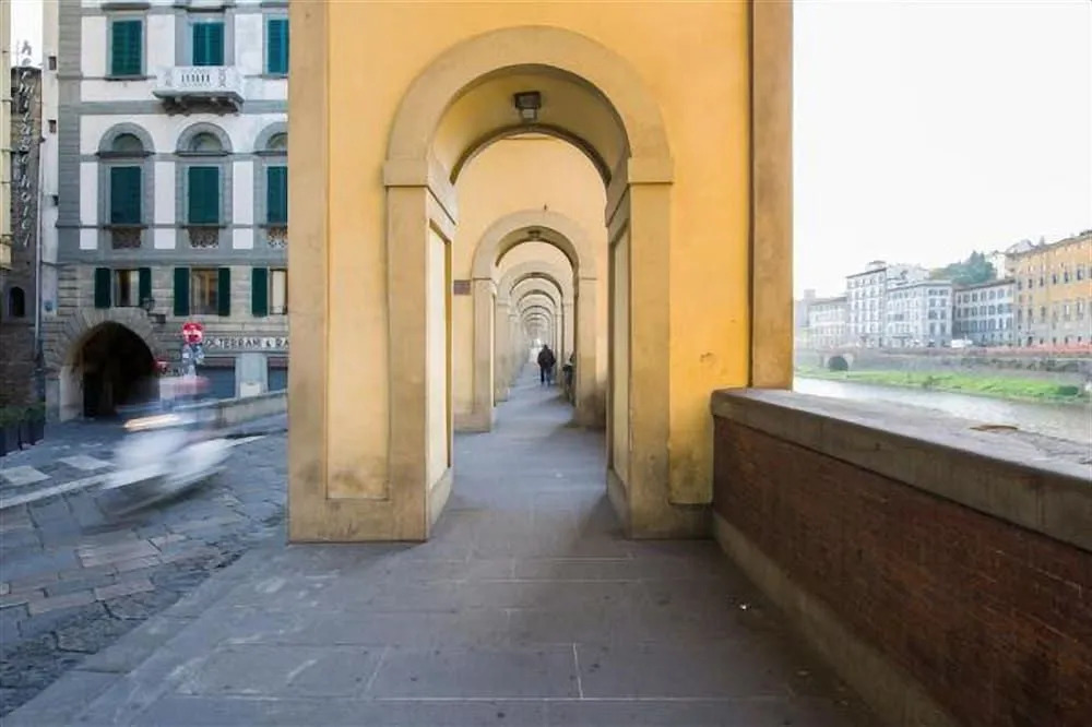 Firenze Rentals Ponte Vecchio Flat