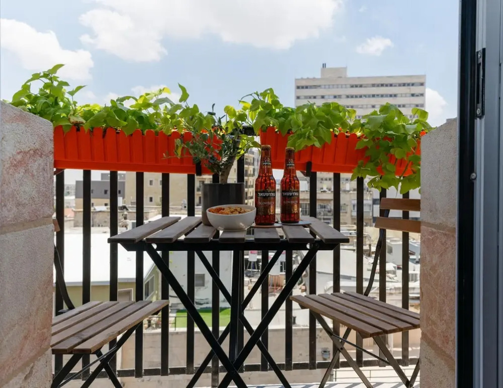 Trendy Balcony Apartments, Ben Yehuda St, Jerusalem