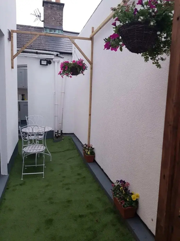 Modern 1 Bedroom Apartment Close to the Centre