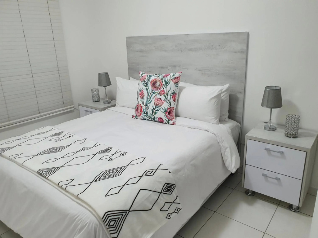 Durban Halaal Accommodation "No Alcohol Strictly Halaal No Parties" Entire Luxury Apartment, 3 Bedrooms, 6 Sleeper, Self Catering "JUST LOCK AND GO"