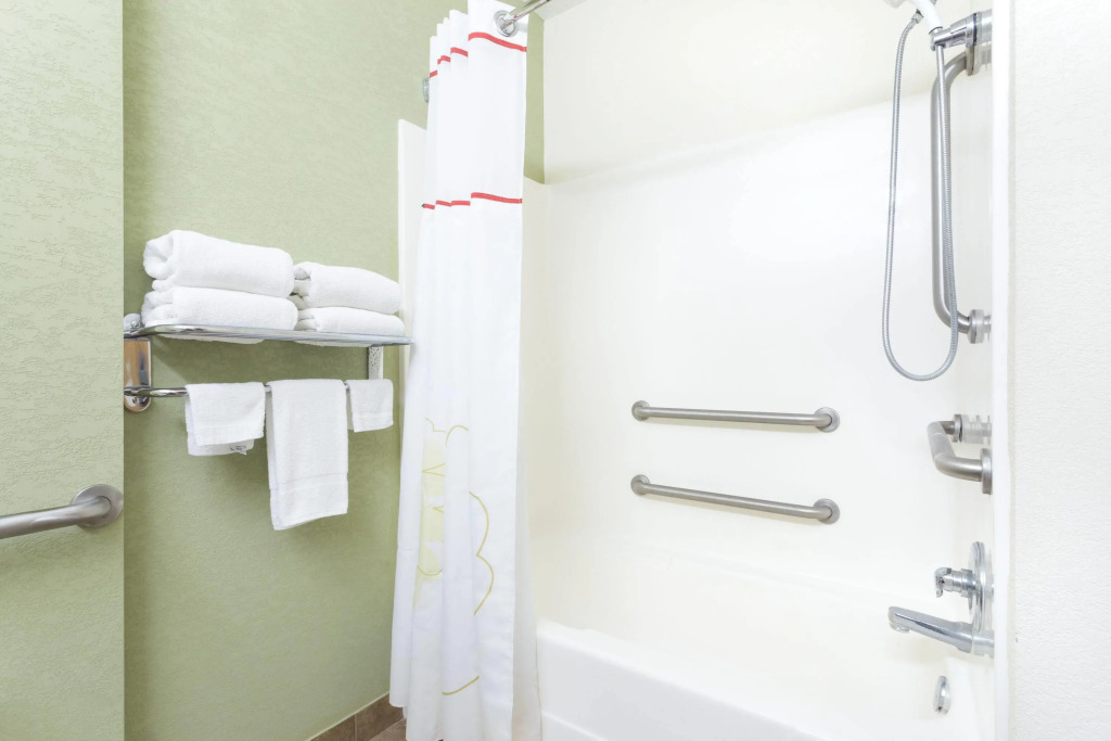 Hawthorn Extended Stay by Wyndham Kingsland Kings Bay Naval