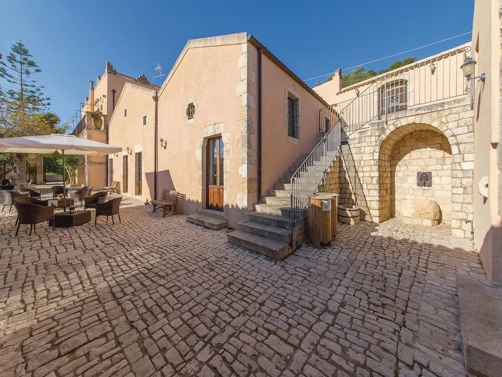 Baglio Fasana whole property