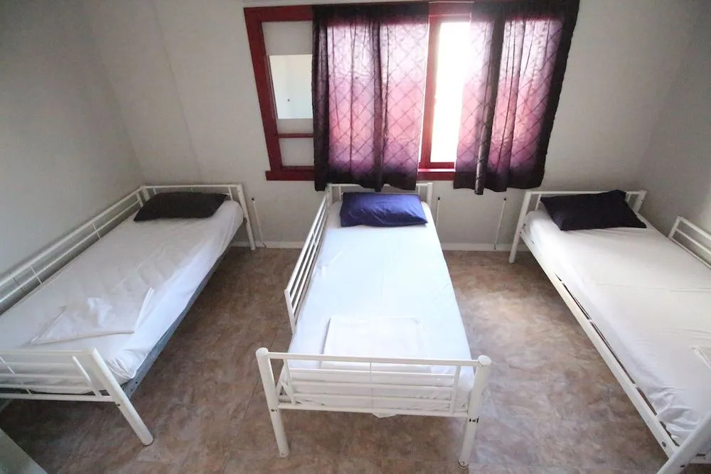 Asylum Cairns Hostel