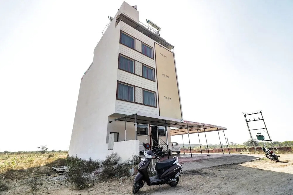 Hotel Jaipur Park Paradise By OYO Rooms