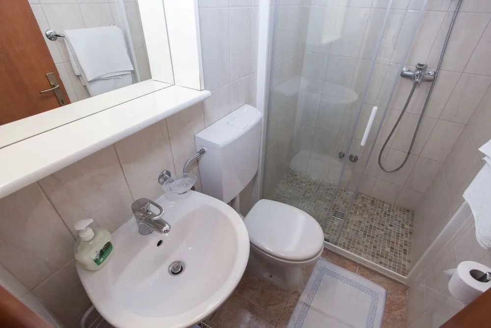 Apartments and Rooms Kapulica