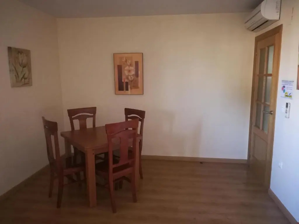 APARTAMENTO PERGAR I - 4 PERSONAS DESDE 35e-WIFI