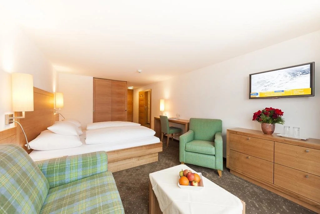 Hotel Sunora - Ski In Ski Out - Formerly Hotel Schranz